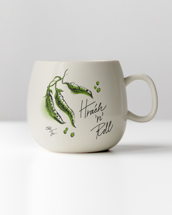 Bílý porcelánový hrnek z Dubí "Hrách &